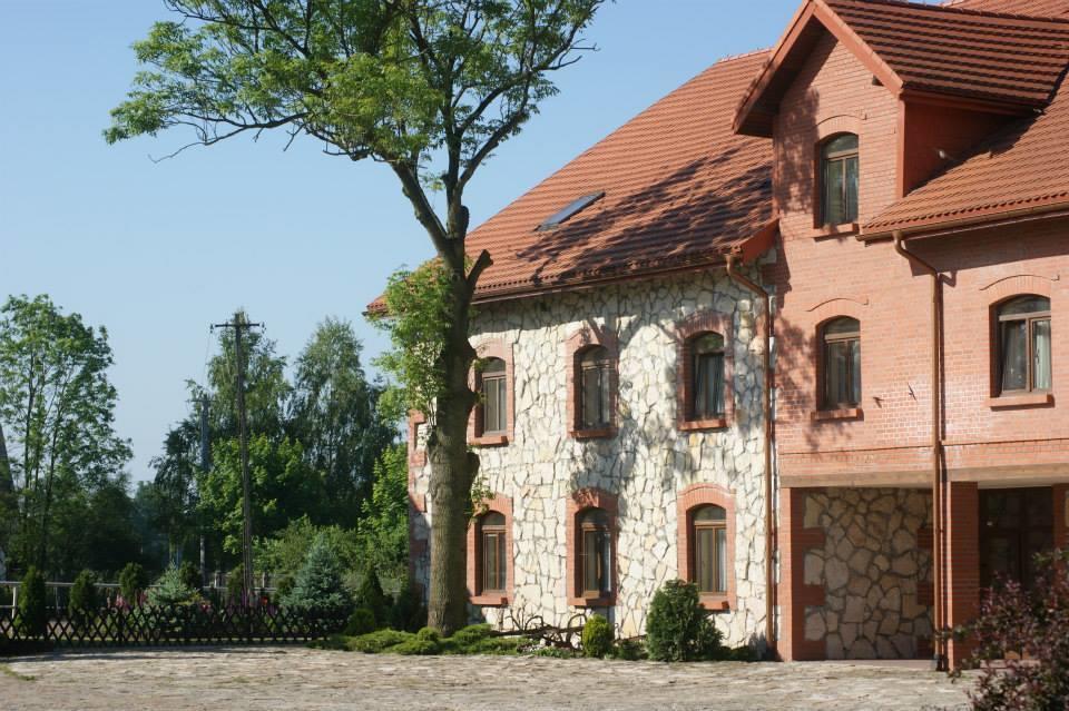 Hostel Milosz Grabowiec  Екстериор снимка